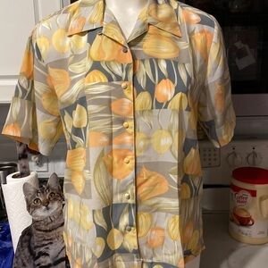 J Voir button front short sleeve regular size blouse L